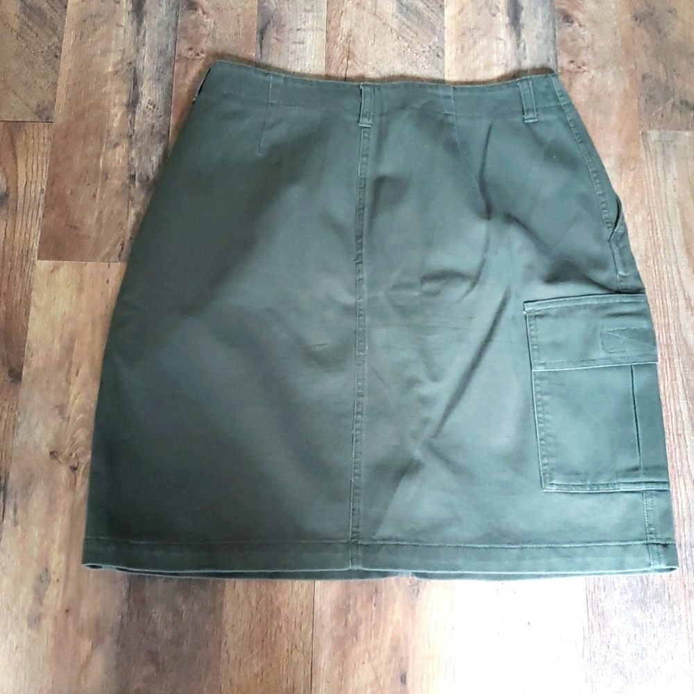 👗WOOLRICH GREEN CARGO STYLE SKIRT👗 - Picture 5 of 7